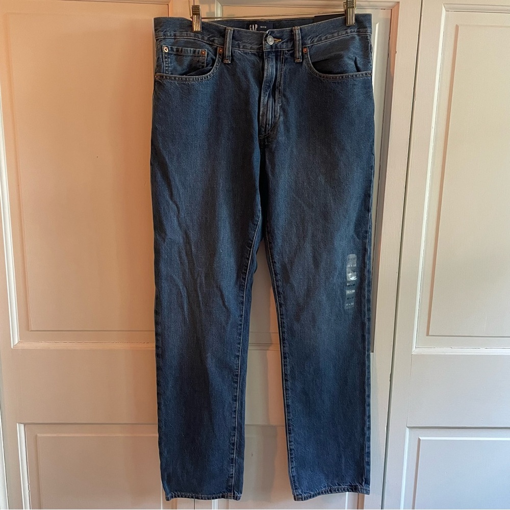 GAP Mid Rise Straight Leg Medium Wash Jeans